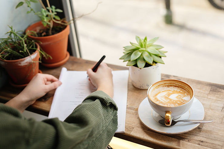 coffee-shop-plants